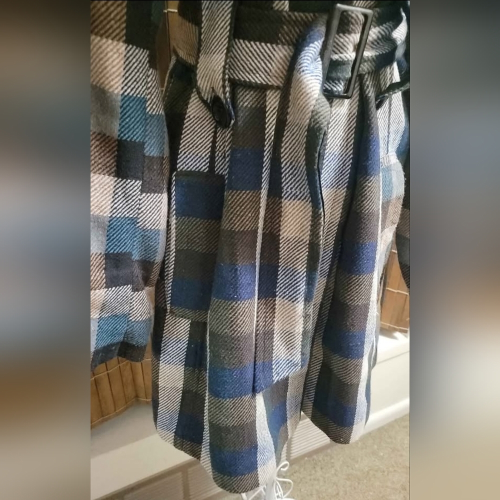 Womans Jacket - Picture 8 of 10